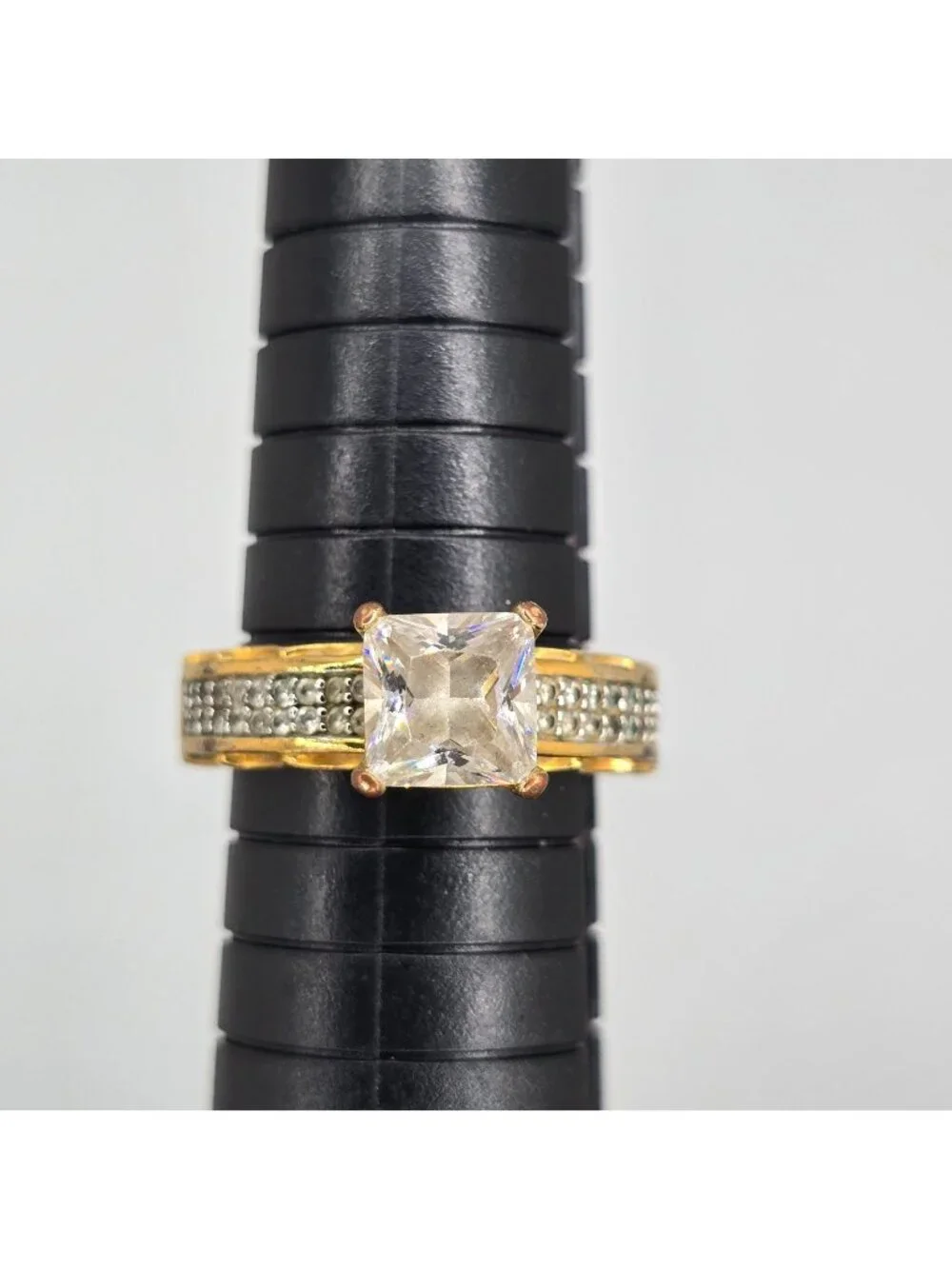 SETA Vintage Faux Engagement Ring Gold Tone Princess cut Rhinestone Sz 8 Signed